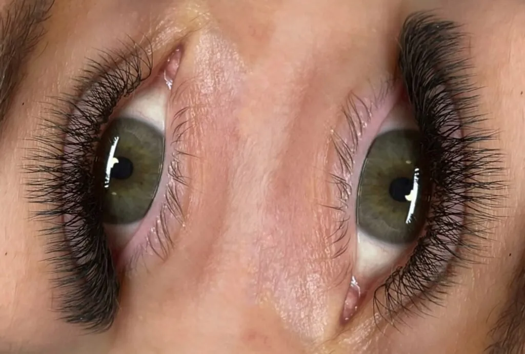 Extensiones de Pestañas
